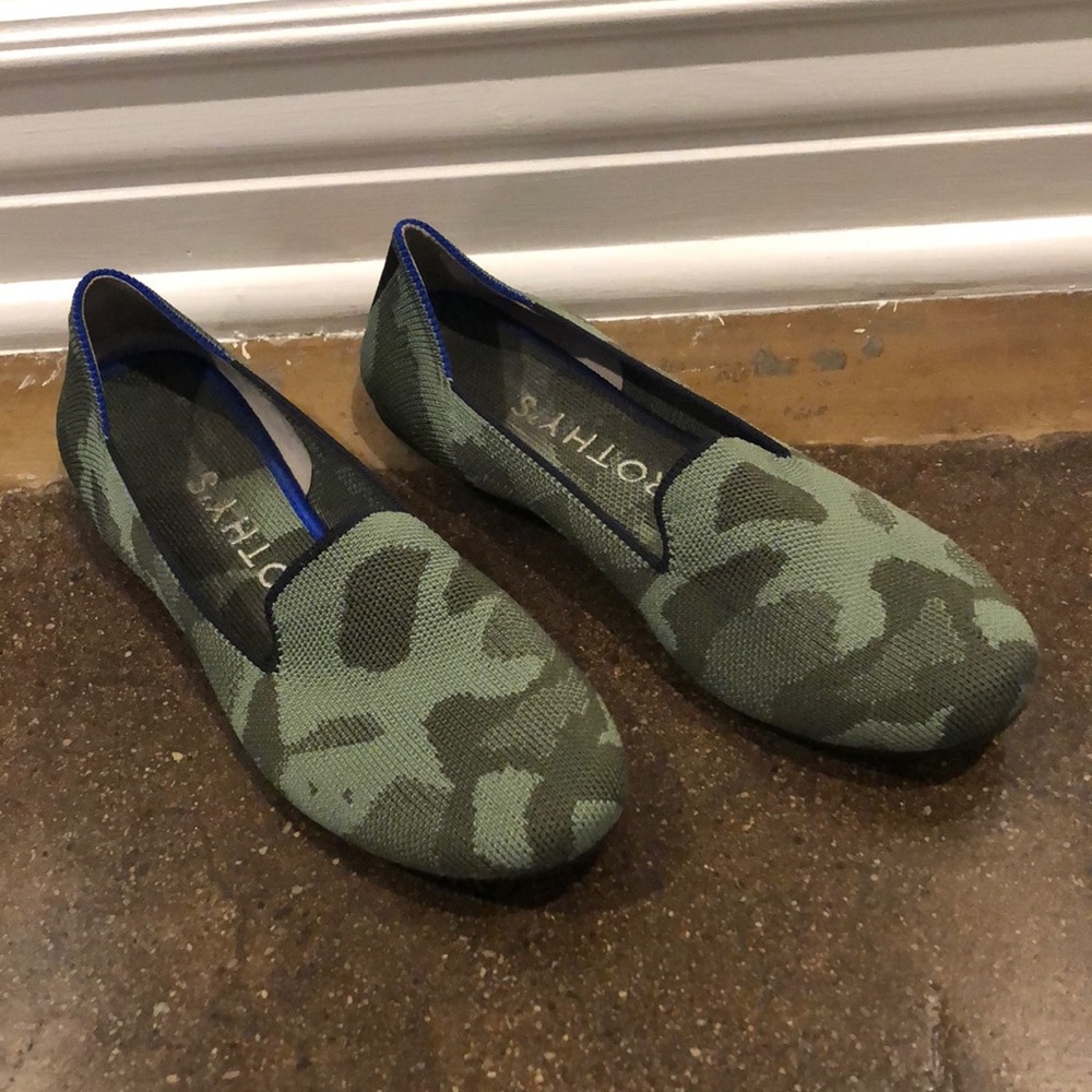 Size 7 Rothy’s Loafer in Olive Camo